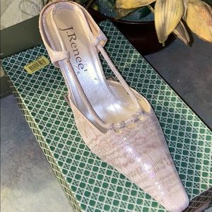 J.Reneé small heel pump